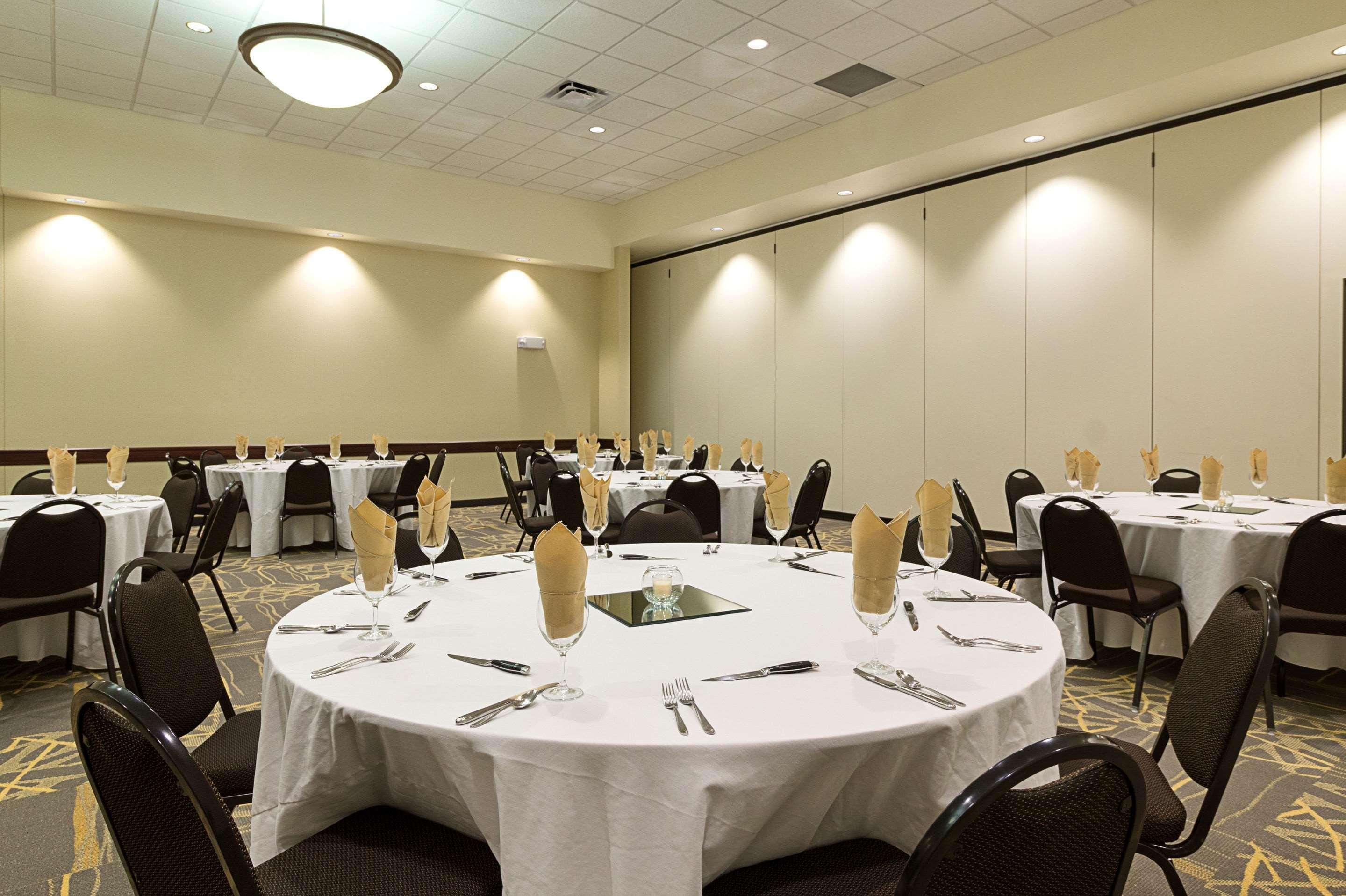 Comfort Suites & Conference Center Worthington Exterior foto